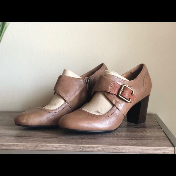 clarks indigo mary jane shoes